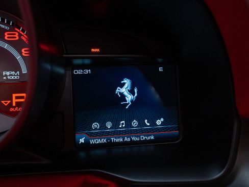 Used 2021 Ferrari F8 Tributo RWD image 40