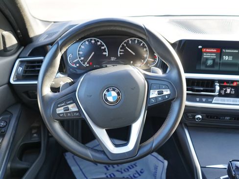 Used 2019 BMW 330i Sedan w/ Convenience Package RWD image 16
