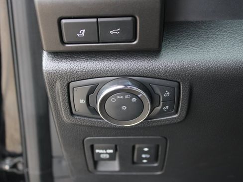 Used 2020 Ford Expedition Max Limited image 12