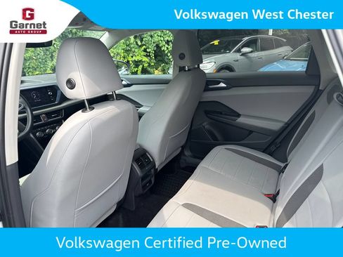 Used 2024 Volkswagen Taos SE w/ Panoramic Sunroof Package AWD/4WD image 13