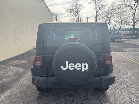 Used 2012 Jeep Wrangler Sport image 4