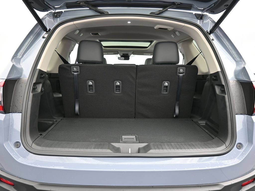New 2025 Honda Pilot Touring image 24