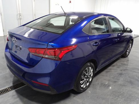Used 2019 Hyundai Accent SE FWD image 4