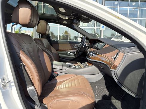 Used 2015 Mercedes-Benz S 550 Sedan image 18
