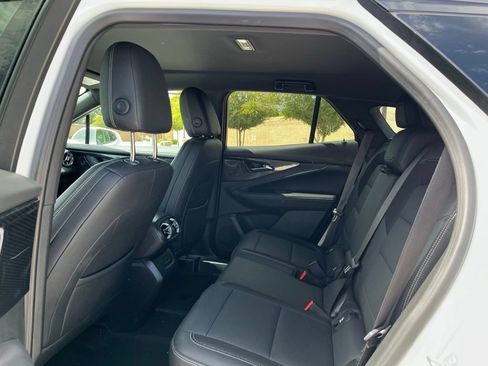 Used 2024 Chevrolet Blazer EV LT AWD/4WD image 16