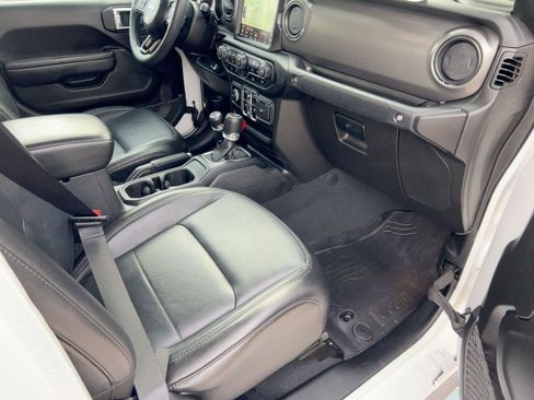 Used 2023 Jeep Gladiator Sport image 31