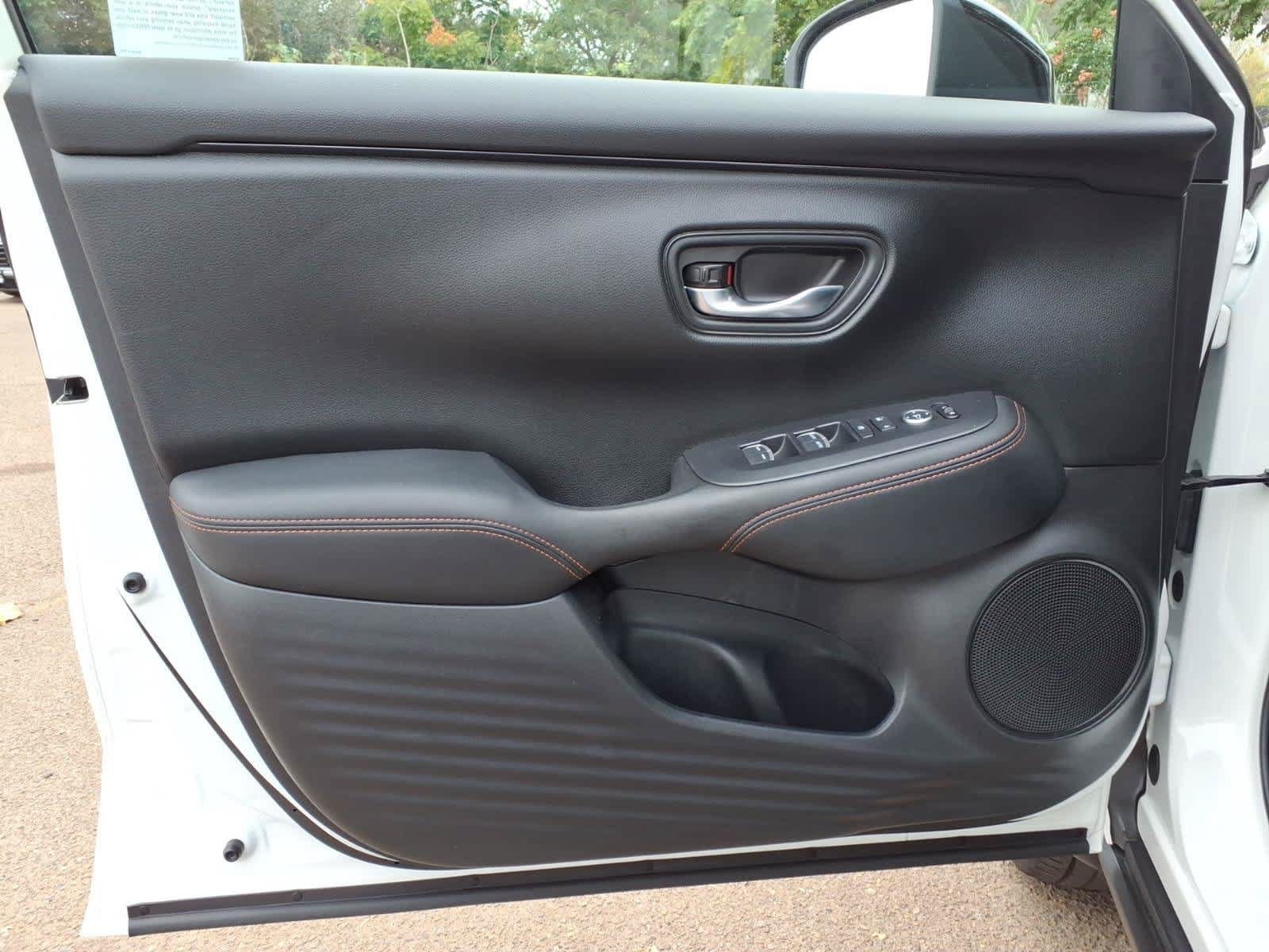 Used 2025 Honda HR-V Sport image 12