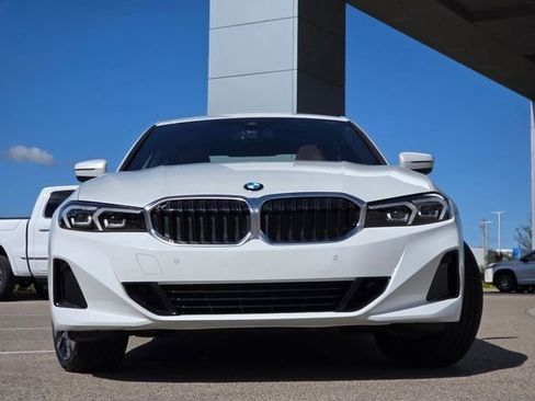 Used 2026 BMW 330i xDrive Sedan AWD/4WD image 6