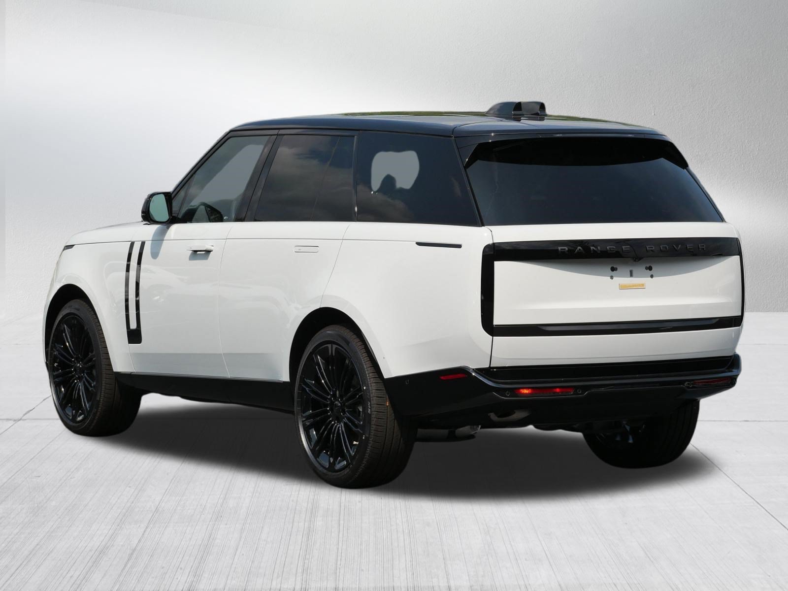 New 2026 Land Rover Range Rover SE AWD/4WD image 2