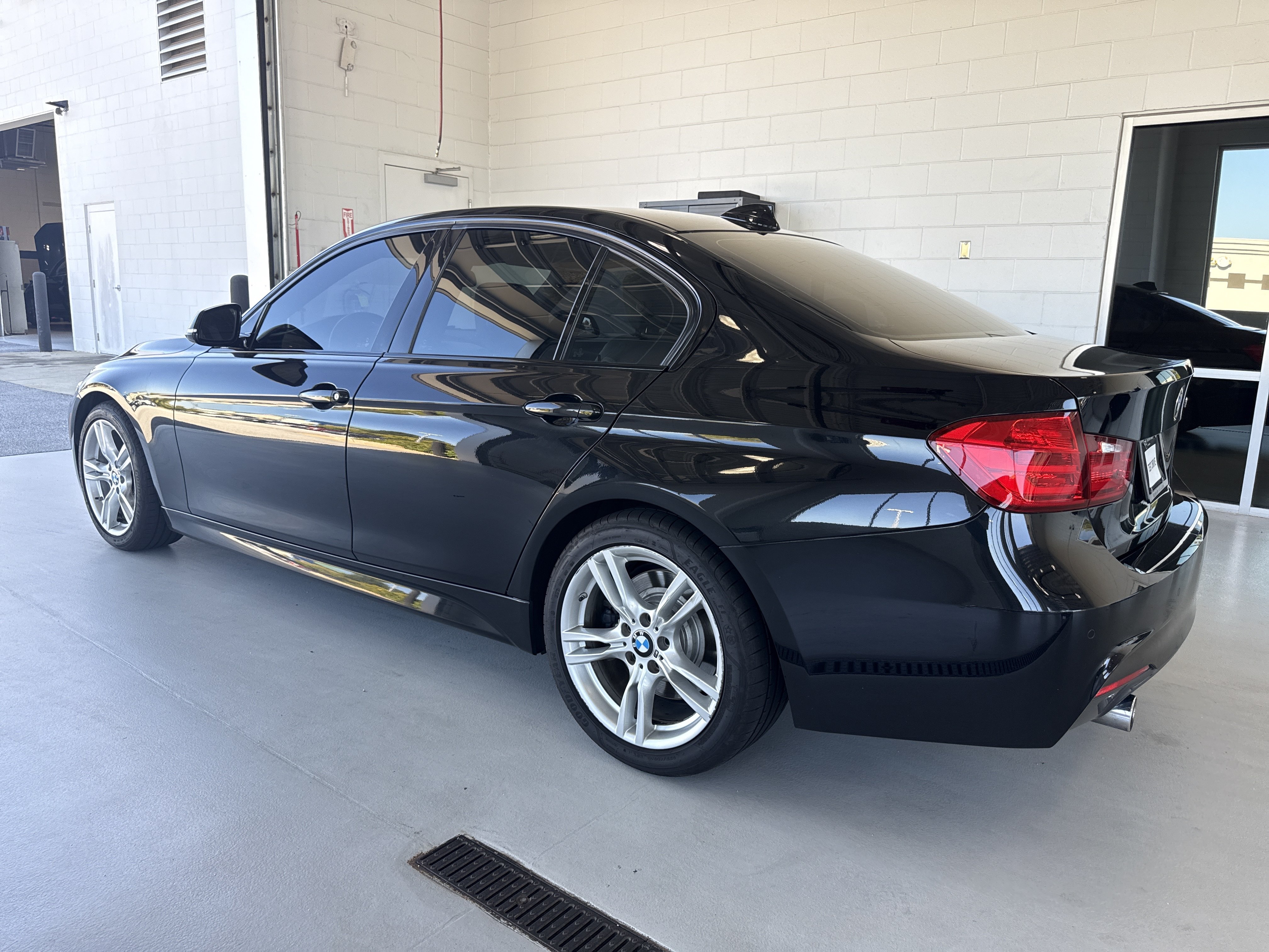 Used 2015 BMW 335i Sedan RWD image 3