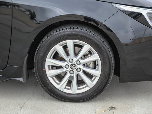 Used 2026 Toyota Corolla SE FWD image 10