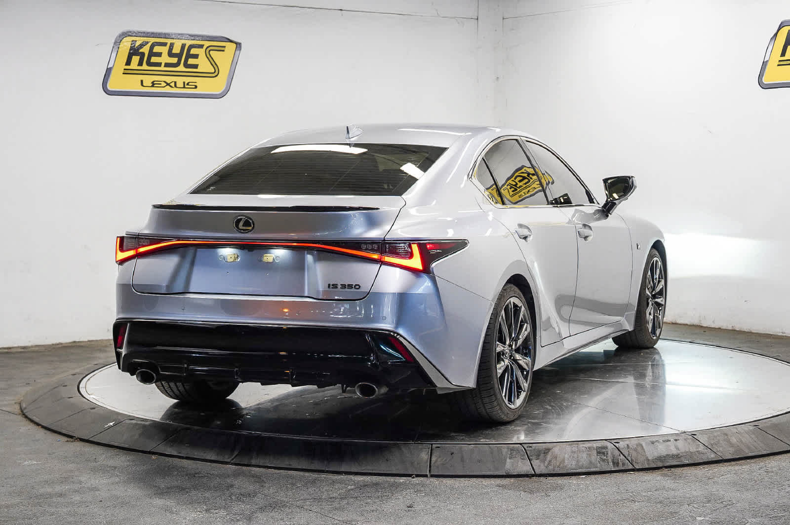 Used 2023 Lexus IS 350 F Sport w/ Navigation Package RWD image 4