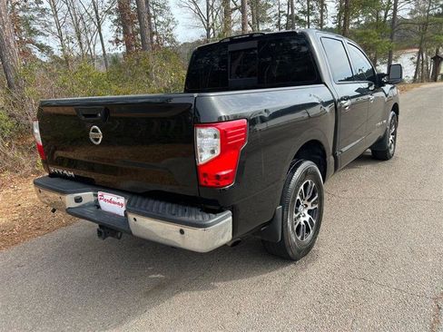 Used 2020 Nissan Titan SV w/ SV Convenience Package AWD/4WD image 5