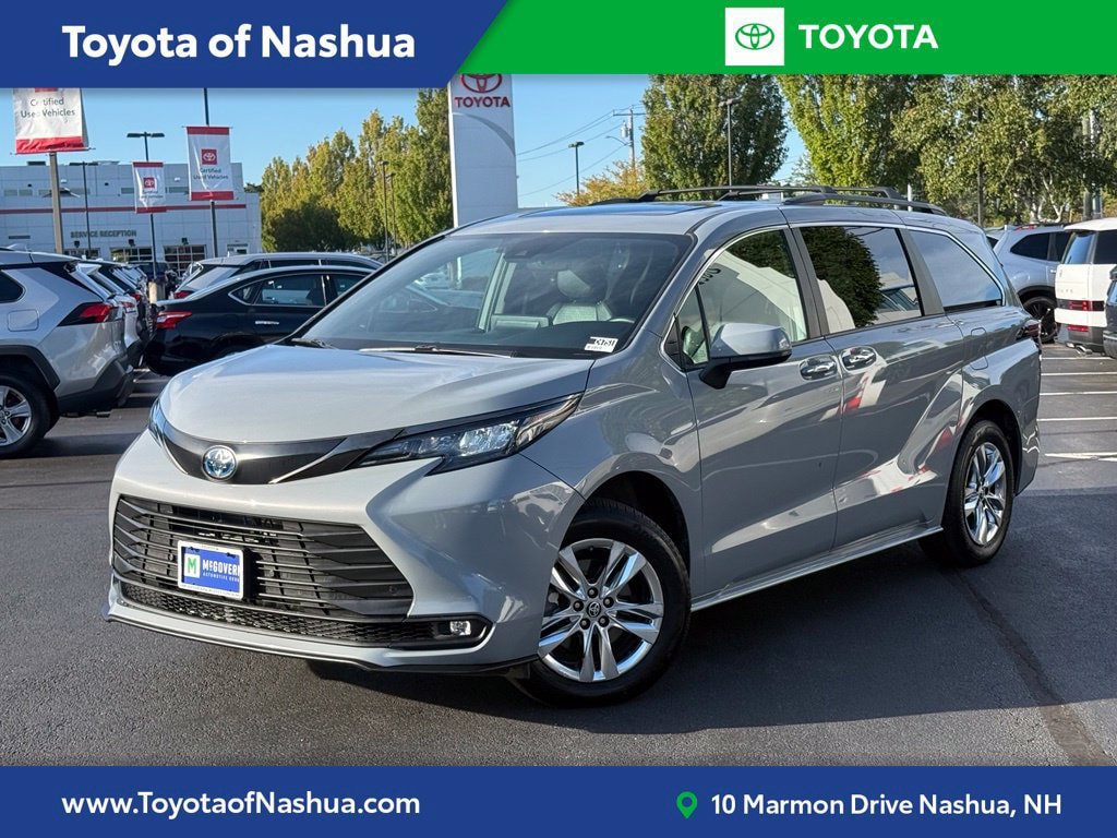 Certified 2023 Toyota Sienna XLE Woodland Edition AWD/4WD image 1