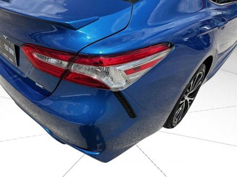Used 2019 Toyota Camry SE image 13