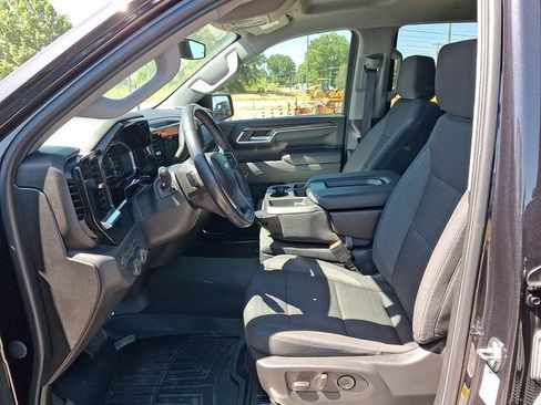 Used 2022 Chevrolet Silverado 1500 LT AWD/4WD image 10