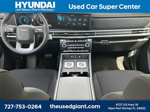 New 2025 Hyundai Santa Fe SE image 16