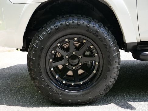 Used 2020 Toyota 4Runner SR5 Premium AWD/4WD image 36