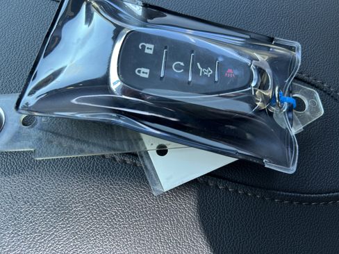 Used 2023 Chevrolet Traverse High Country w/ LPO, Floor Liner Package image 35