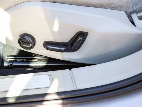 Used 2024 Volvo S60 B5 Plus image 20