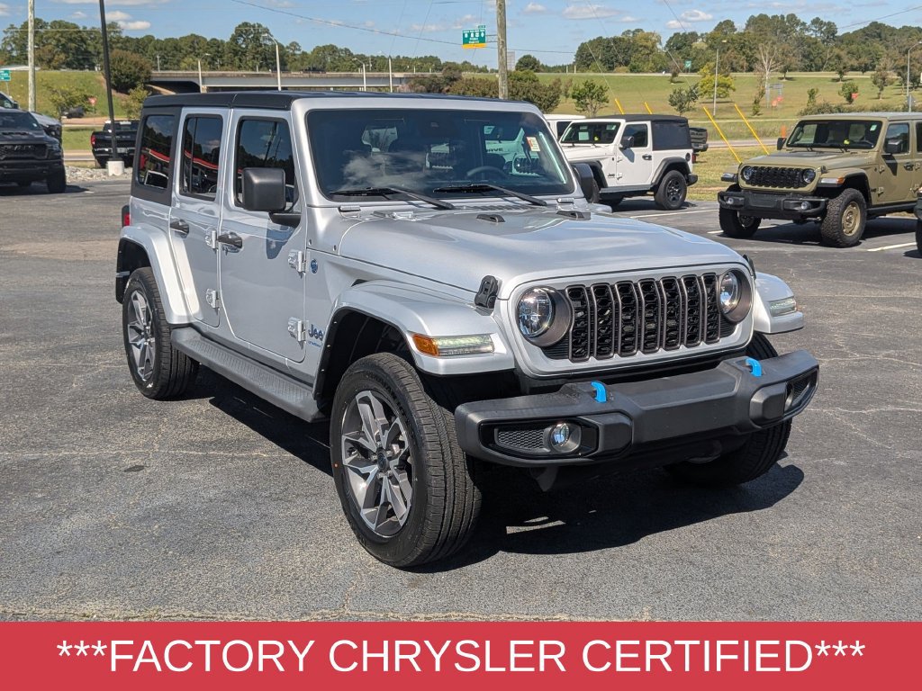 Used 2024 Jeep Wrangler Unlimited AWD/4WD image 2