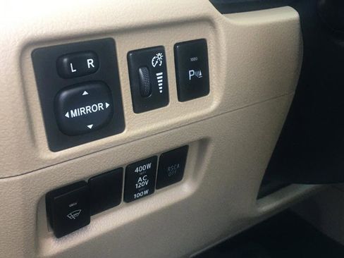 Used 2013 Toyota 4Runner SR5 w/ Premium Pkg image 20