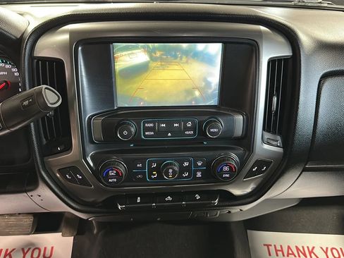 Used 2018 Chevrolet Silverado 1500 LT w/ All Star Edition AWD/4WD image 11