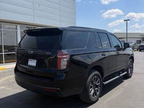 Used 2021 Chevrolet Tahoe Z71 w/ Z71 Signature Package AWD/4WD image 8