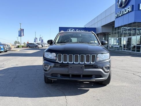 Used 2017 Jeep Compass High Altitude image 2