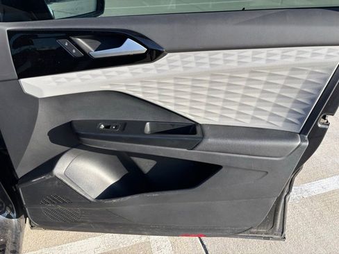 Used 2022 Volkswagen Taos S w/ IQ Drive S Package image 13