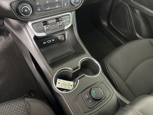 Used 2022 GMC Terrain SLE FWD image 20