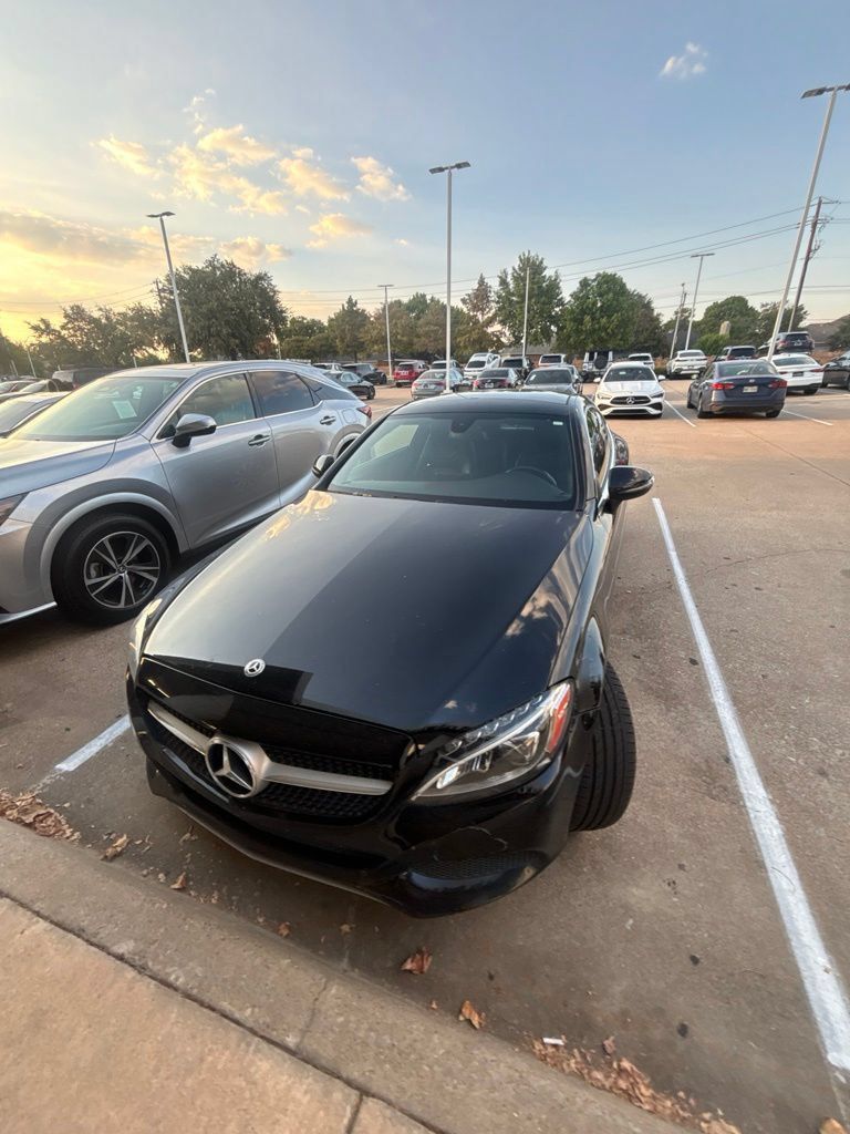 Used 2018 Mercedes-Benz C 300 Coupe image 2