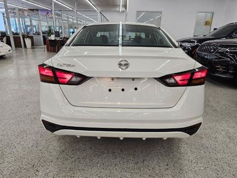 Used 2022 Nissan Altima 2.5 S FWD image 6
