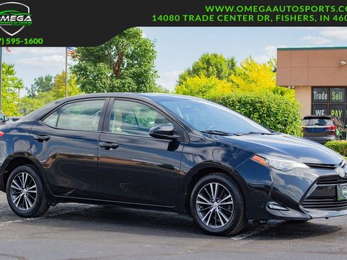 Used 2017 Toyota Corolla LE w/ LE Premium Package w/Moonroof FWD image 1