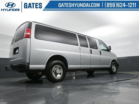 Used 2019 Chevrolet Express 3500 LS image 27