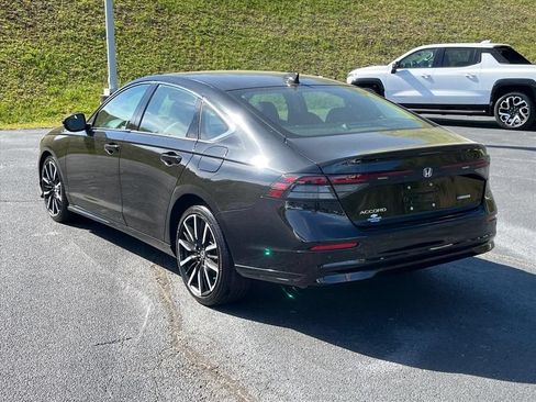 Used 2023 Honda Accord EX-L image 3