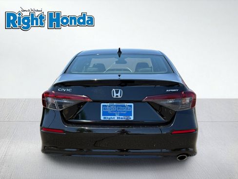 Used 2025 Honda Civic Sport image 7