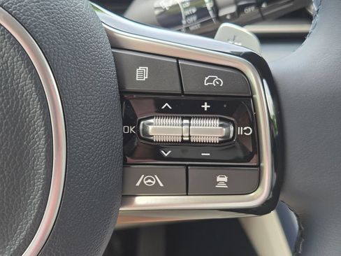 New 2026 Kia Carnival EX FWD image 25