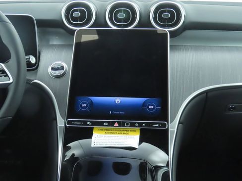 Certified 2025 Mercedes-Benz GLC 300 image 14