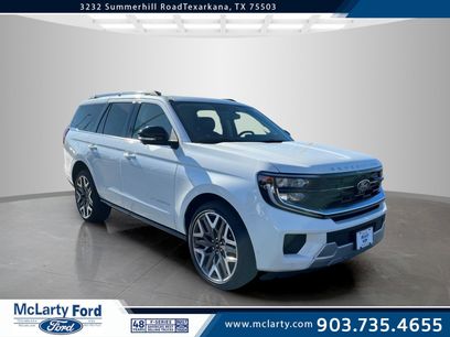 New 2025 Ford Expedition Platinum w/ Platinum Ultimate Package