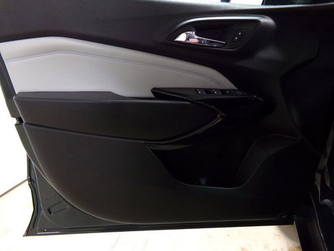 New 2025 Chevrolet Trax LT w/ Driver Confidence Package image 13