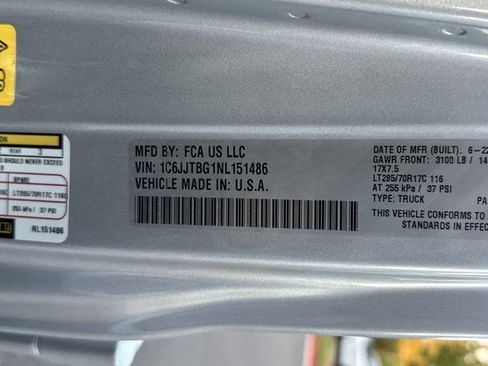 Used 2022 Jeep Gladiator Rubicon w/ Cold Weather Group image 32