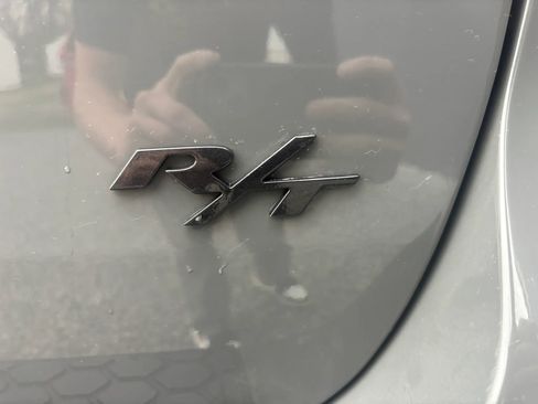 Used 2022 Dodge Durango R/T w/ Quick Order Package 22F image 14