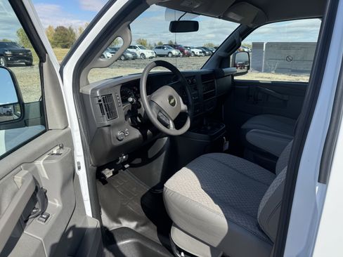New 2025 Chevrolet Express 2500 w/ Driver Convenience Package image 10