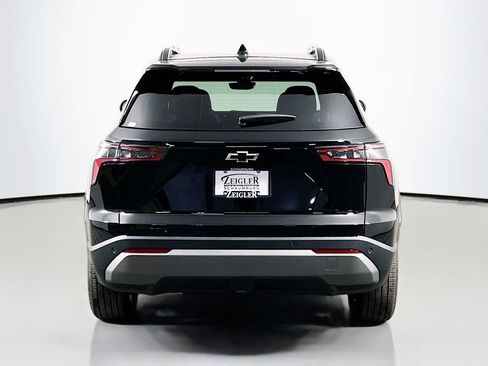 New 2026 Chevrolet Equinox LT w/ Convenience Package II FWD image 6