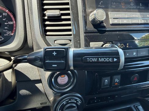 Used 2023 Nissan Titan PRO-4X w/ Pro-4x Convenience Package AWD/4WD image 24
