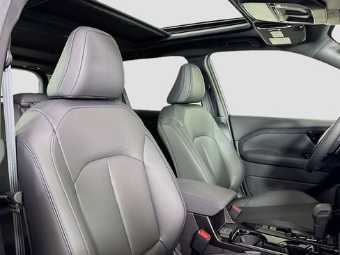 New 2026 Subaru Forester Touring AWD/4WD image 29