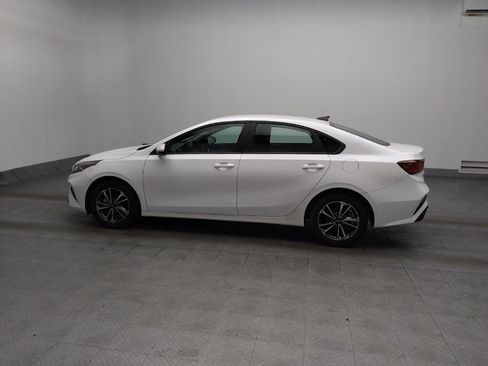 Used 2024 Kia Forte LXS FWD image 3