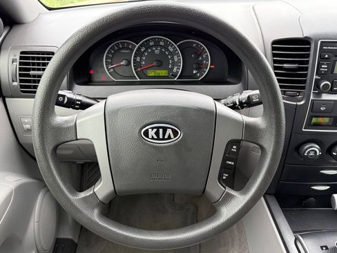 Used 2009 Kia Sorento LX RWD image 20