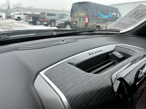 Used 2023 RAM 1500 Laramie image 22